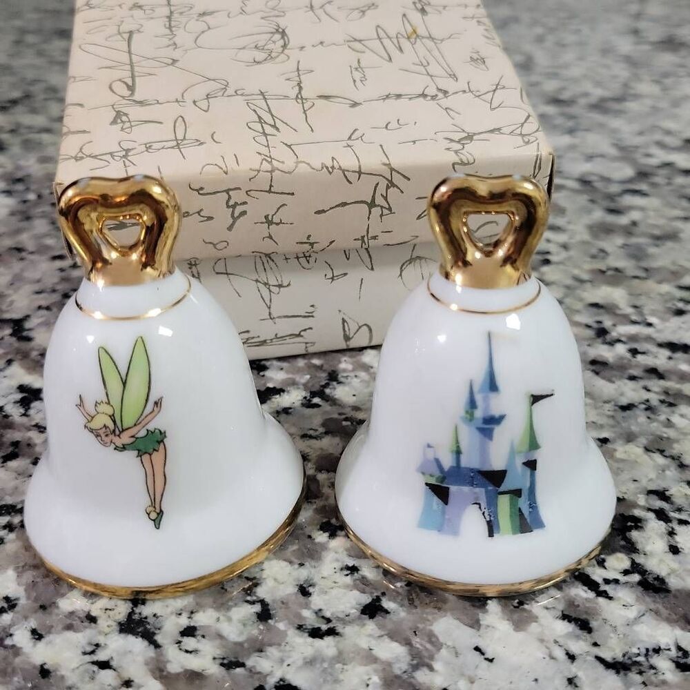 Vintage 1960s Disneyland salt and‎ pepper shakers